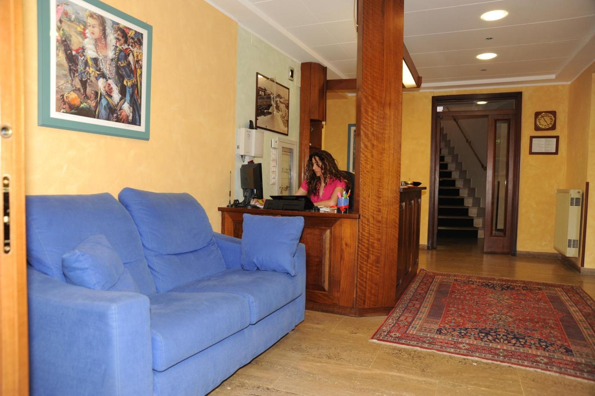 Hotel Valentini Inn Foligno Dış mekan fotoğraf