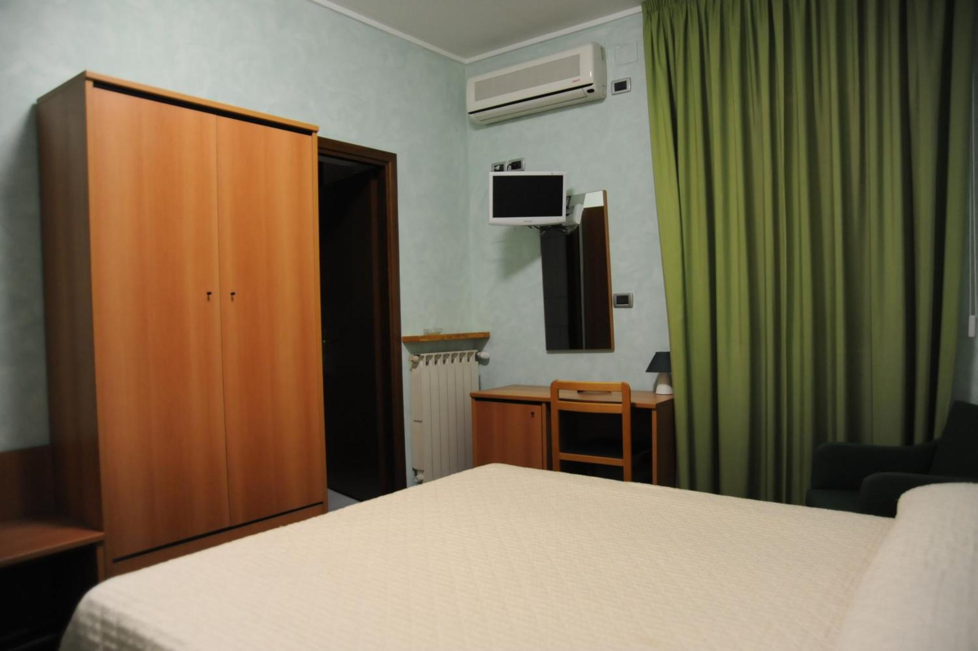 Hotel Valentini Inn Foligno Dış mekan fotoğraf